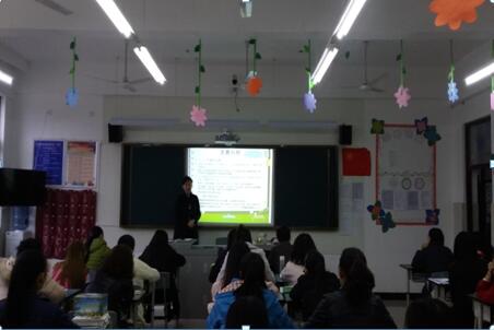 我校举办幼儿园早期阅读专题培训会